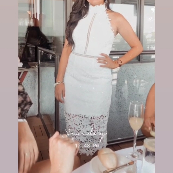 Lulu's WHITE LACE DRESS - Picture 5 of 7